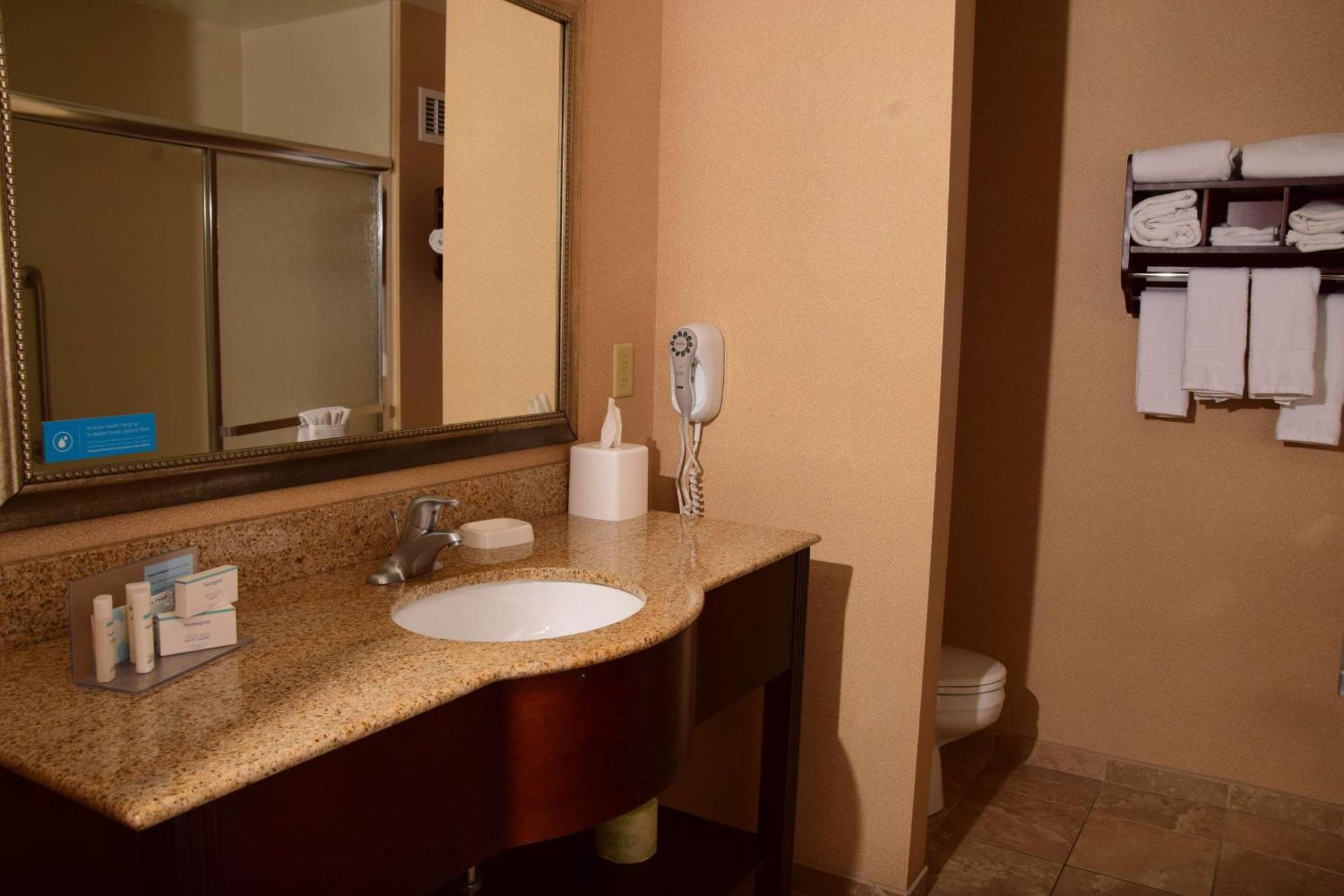 Hotel Hampton Indiana